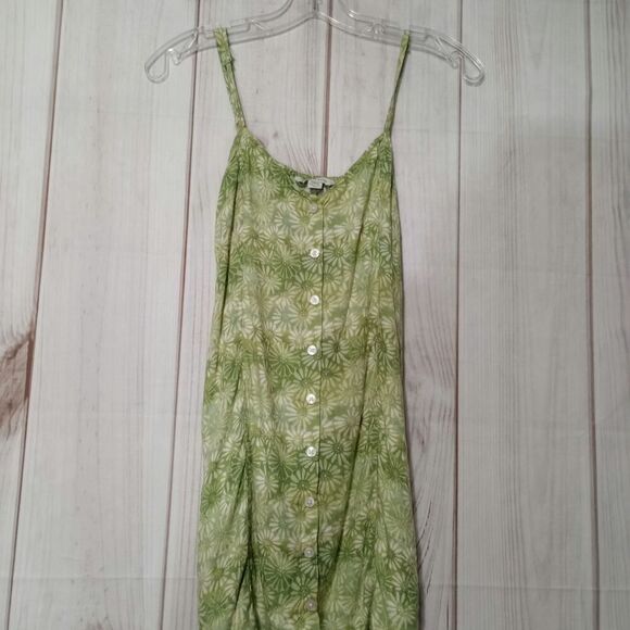 American Eagle Shirt Ladies Medium Green Floral‎ Sleeveless - Picture 1 of 8